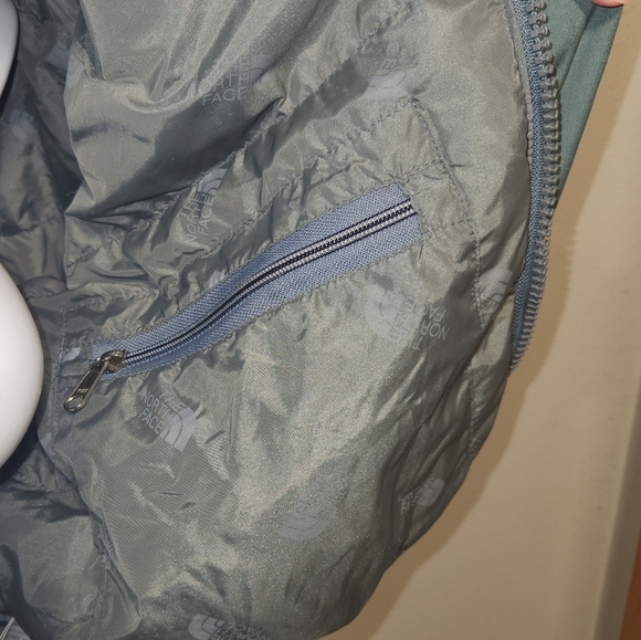 Vintage Brown Label 1960-1980s The North Face Jacket. Women's Size is Medium - Picture 5 of 8